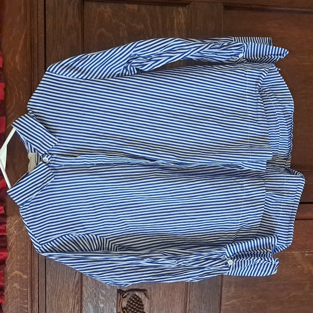 Women's Button-Up Long-sleeve Shirt